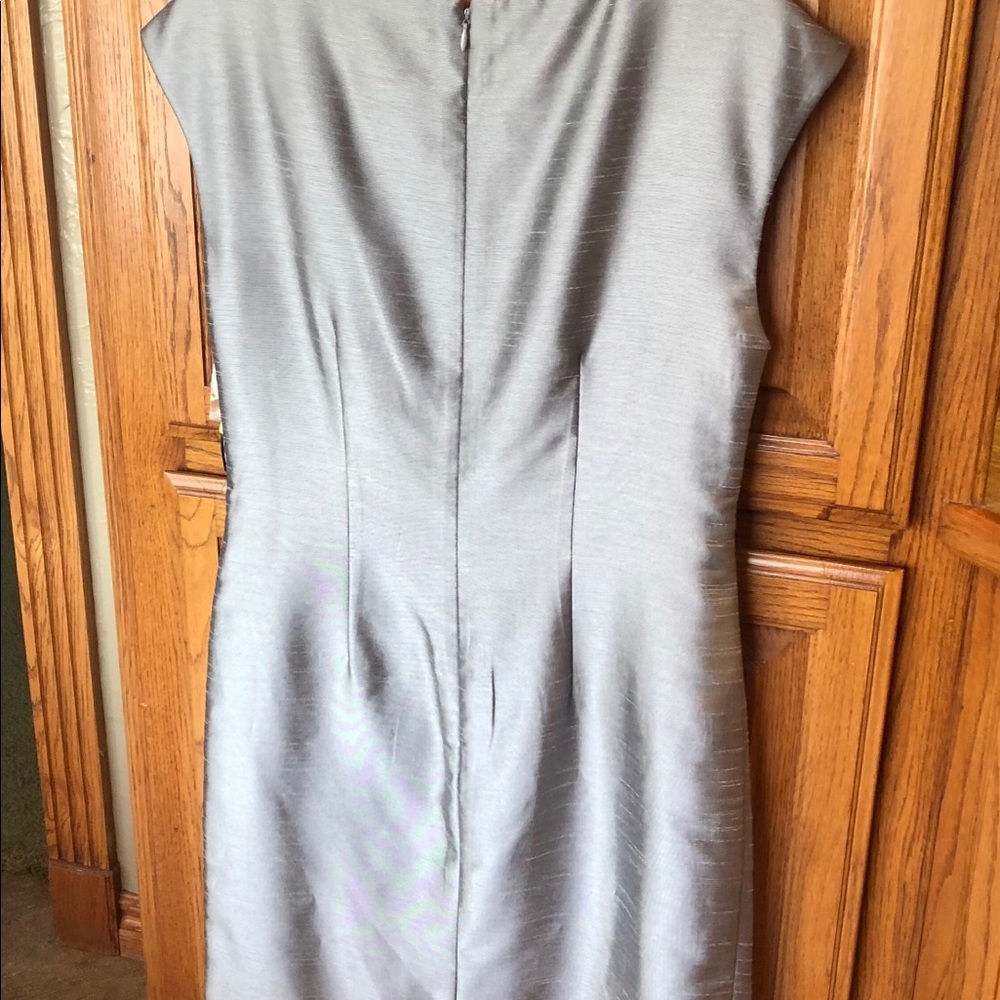 Dress - Picture 7 of 7